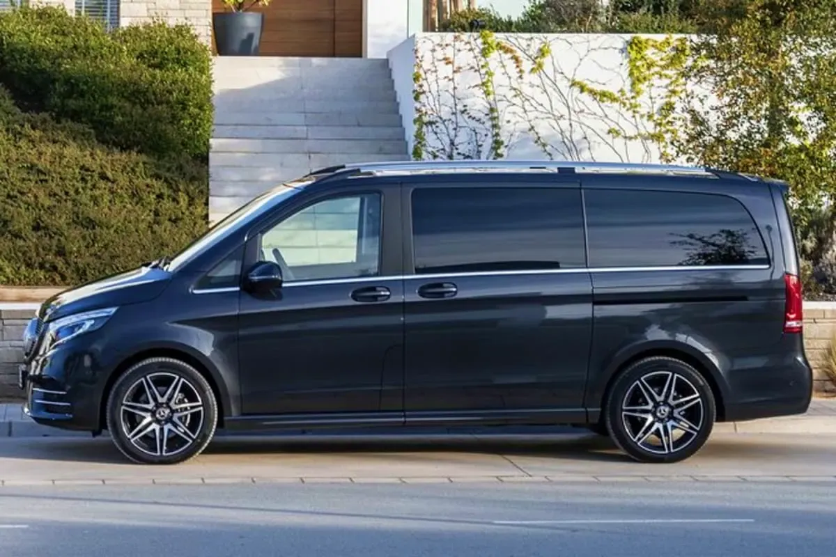 Private Dubai Airport Transfer — experience photo 3