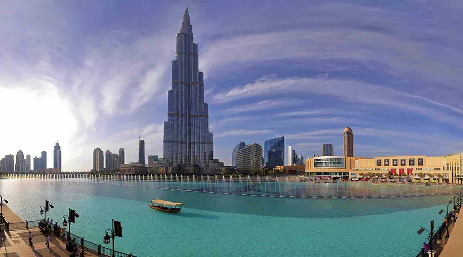 Dubai Fountain Lake Ride — experience photo 3