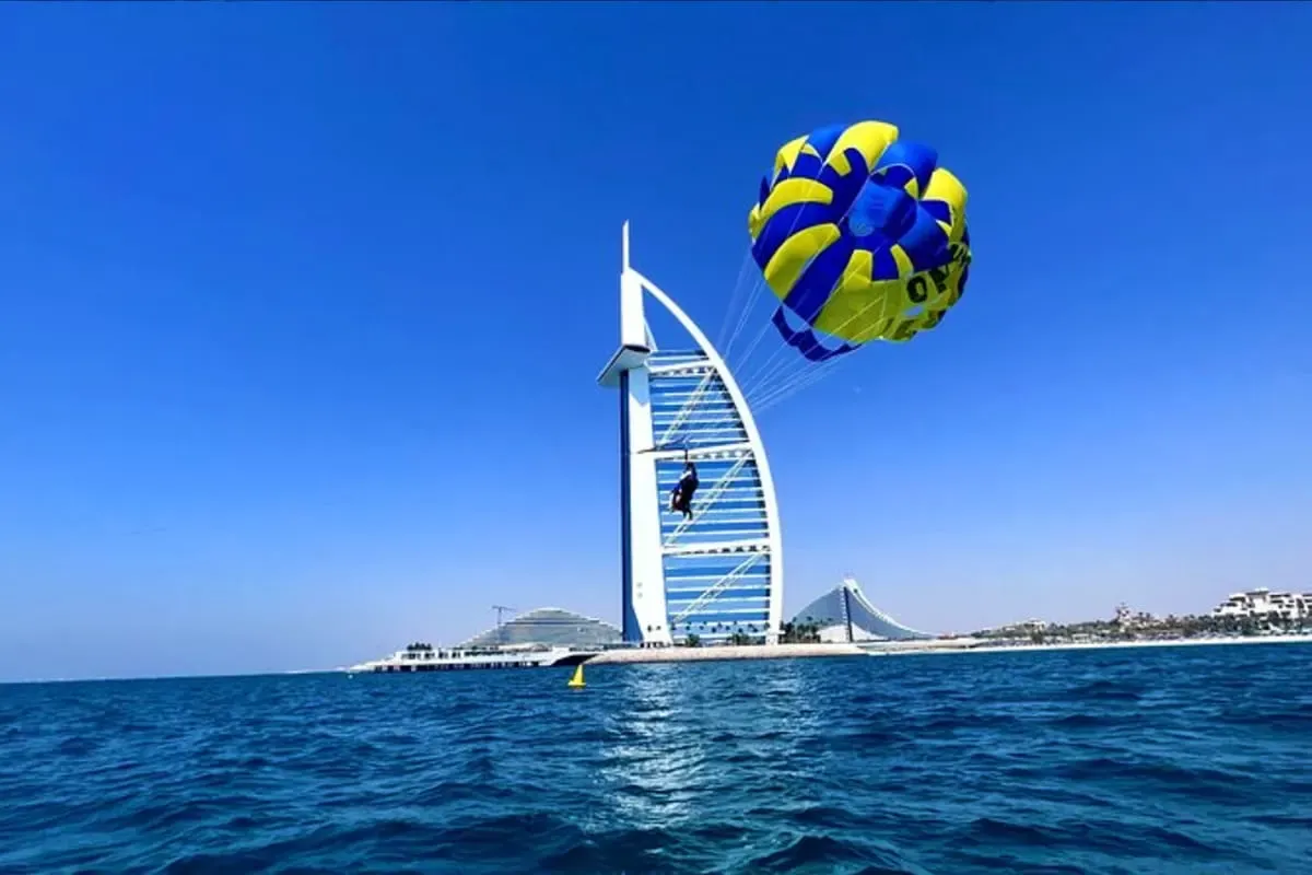 Dubai Parasailing — experience photo 3